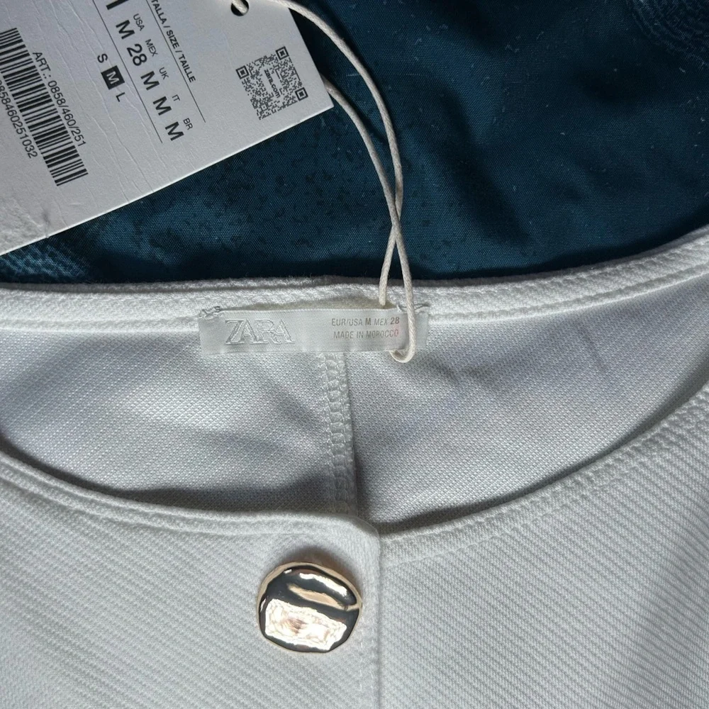 Zara White Top with Gold Button V neck vest size M - Picture 9 of 11